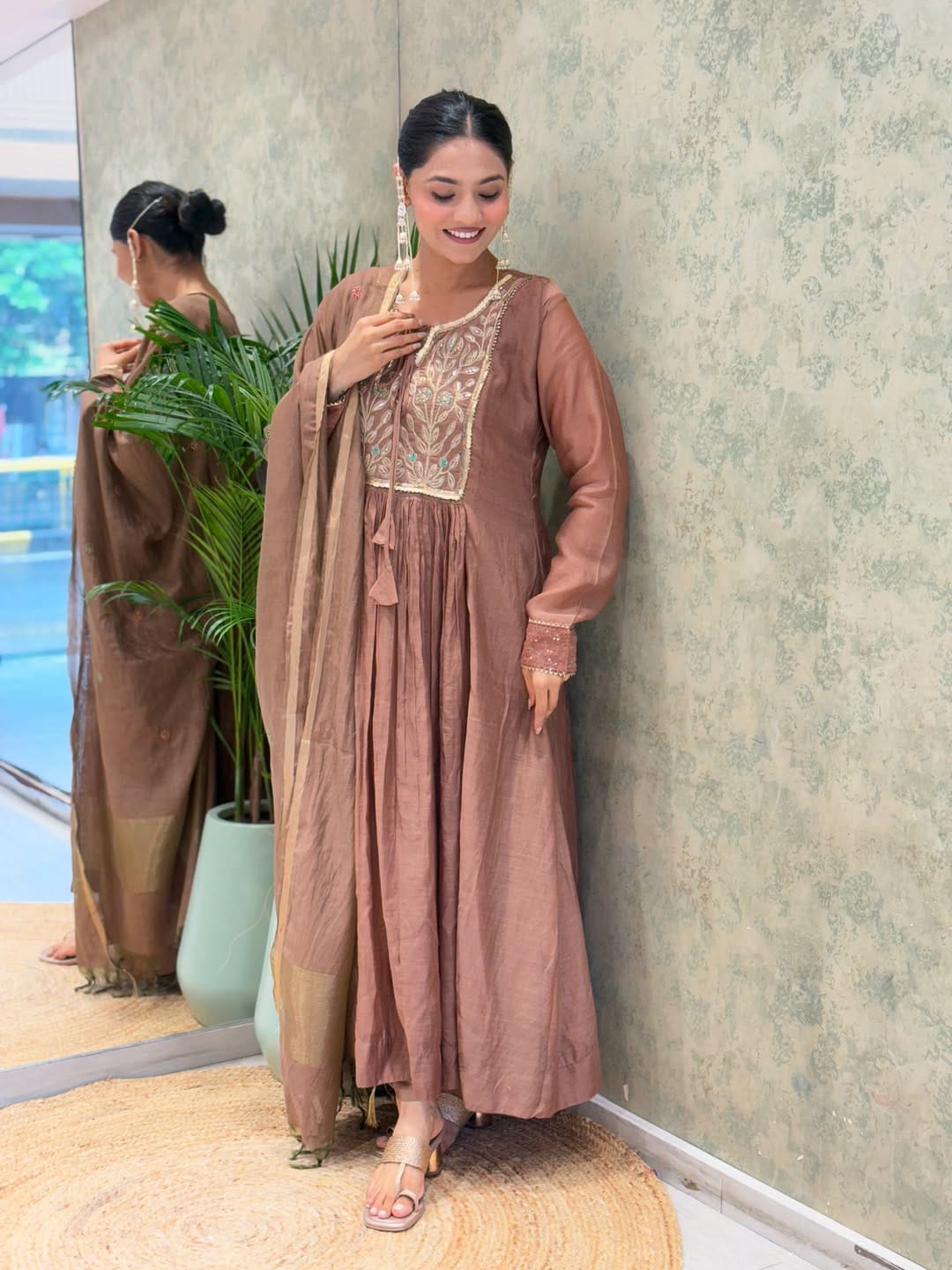 Complete flat layout display of the wedding special rosy brown chanderi set highlighting the three pieces including pants and dupatta.