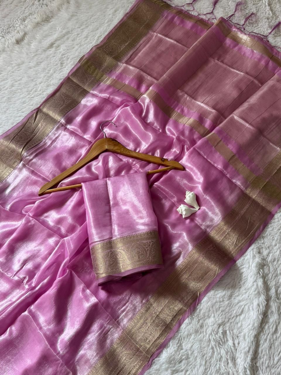 Graceful pink soft Space Silk saree featuring zari pallu and running blouse for timeless traditional elegance – WishTown Fashion Club