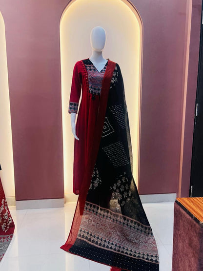 Maroon ethnic cotton kurti with handcrafted mirror work detail close-up - WishTown Fashion Club