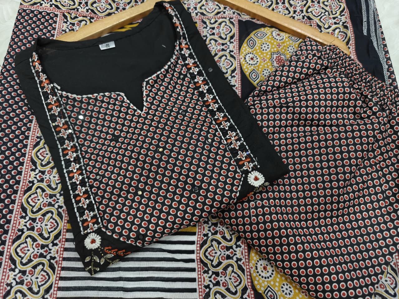 Black cotton ethnic kurti palazzo dupatta set full length look - WishTown Fashion Club