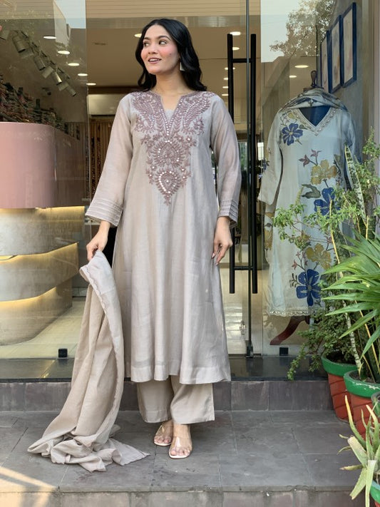 Muslin cotton suit set embroidery work - WishTown Fashion Club®