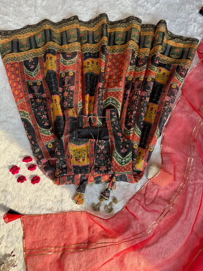 Black flared Anarkali gown with organza lace border dupatta - WishTown Fashion Club