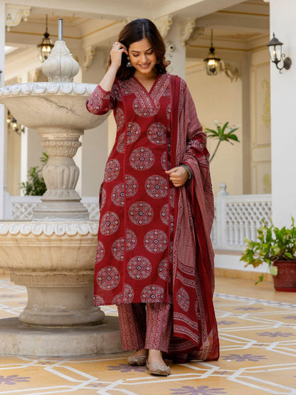Maroon Azrak floral print cotton suit set with V-neck kurti and dupatta - WishTown Fashion Club