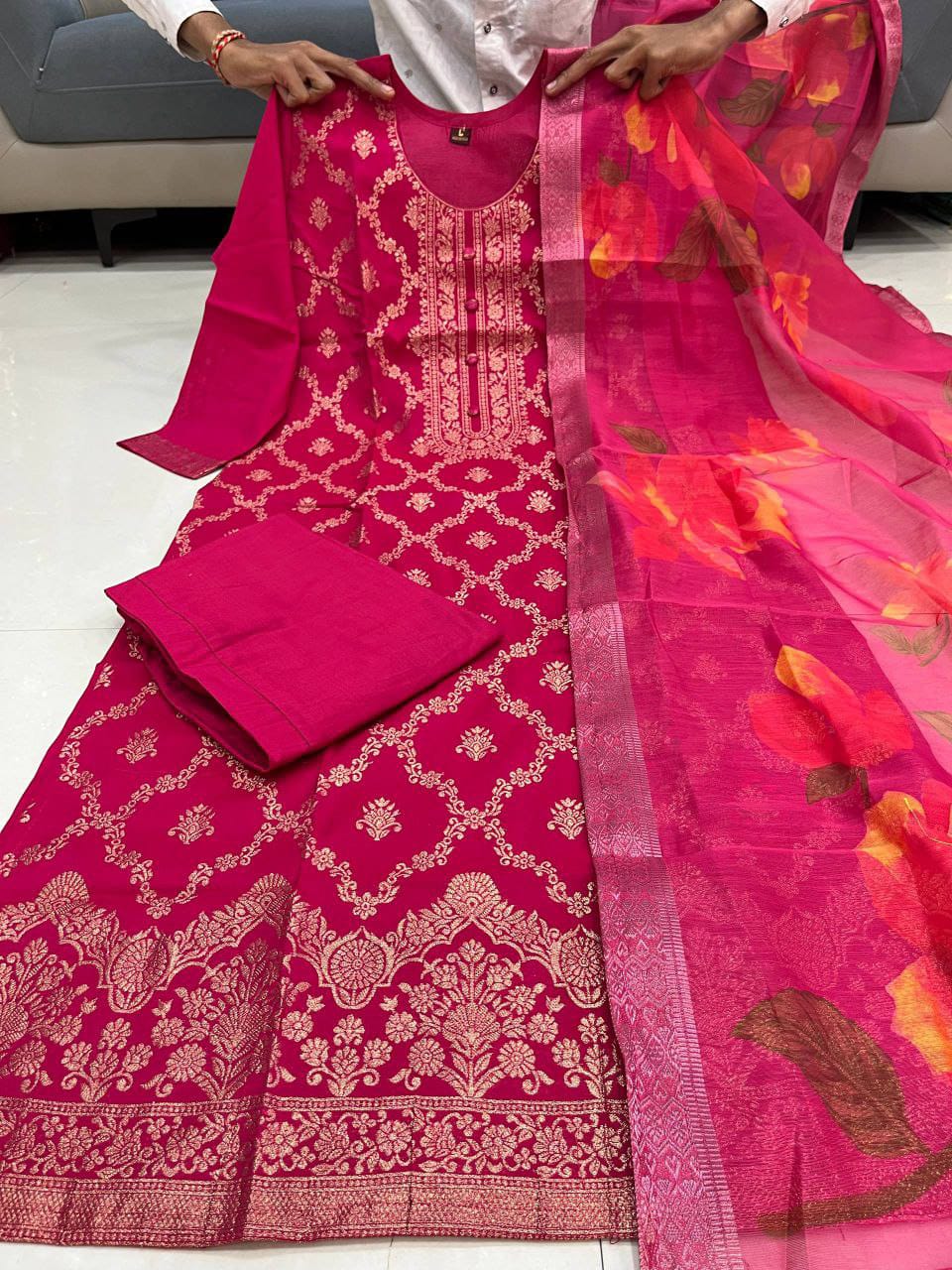 Dark pink ethnic Banarasi silk suit set showroom piece - WishTown Fashion Club