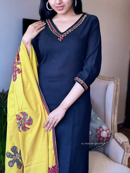 Black ethnic suit set with maslin digital print dupatta full length look - WishTown Fashion Club