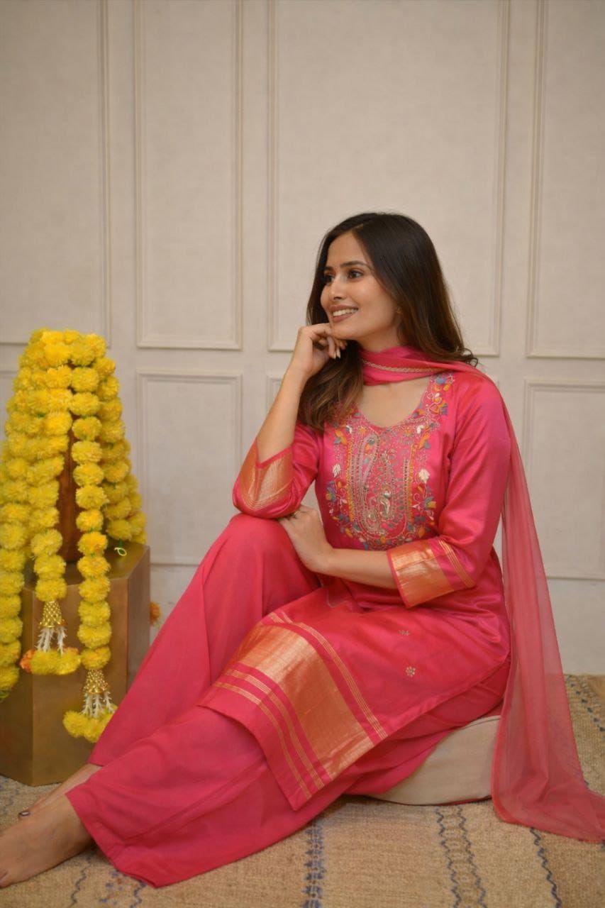 Pink ethnic viscose silk kurta set with heavy sequence embroidery detailing - WishTown Fashion Club