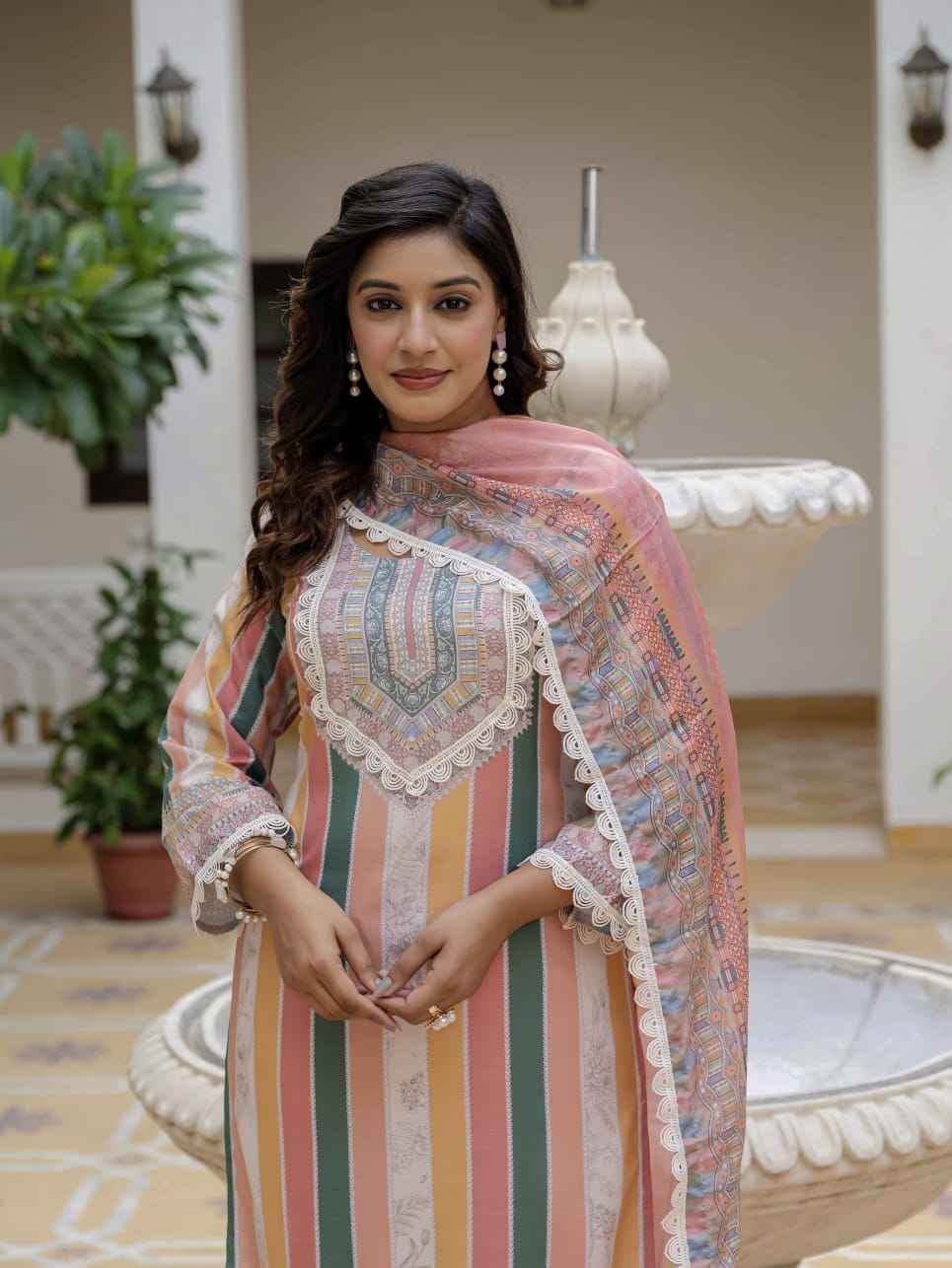 Printed Kurta Pant Dupatta Set