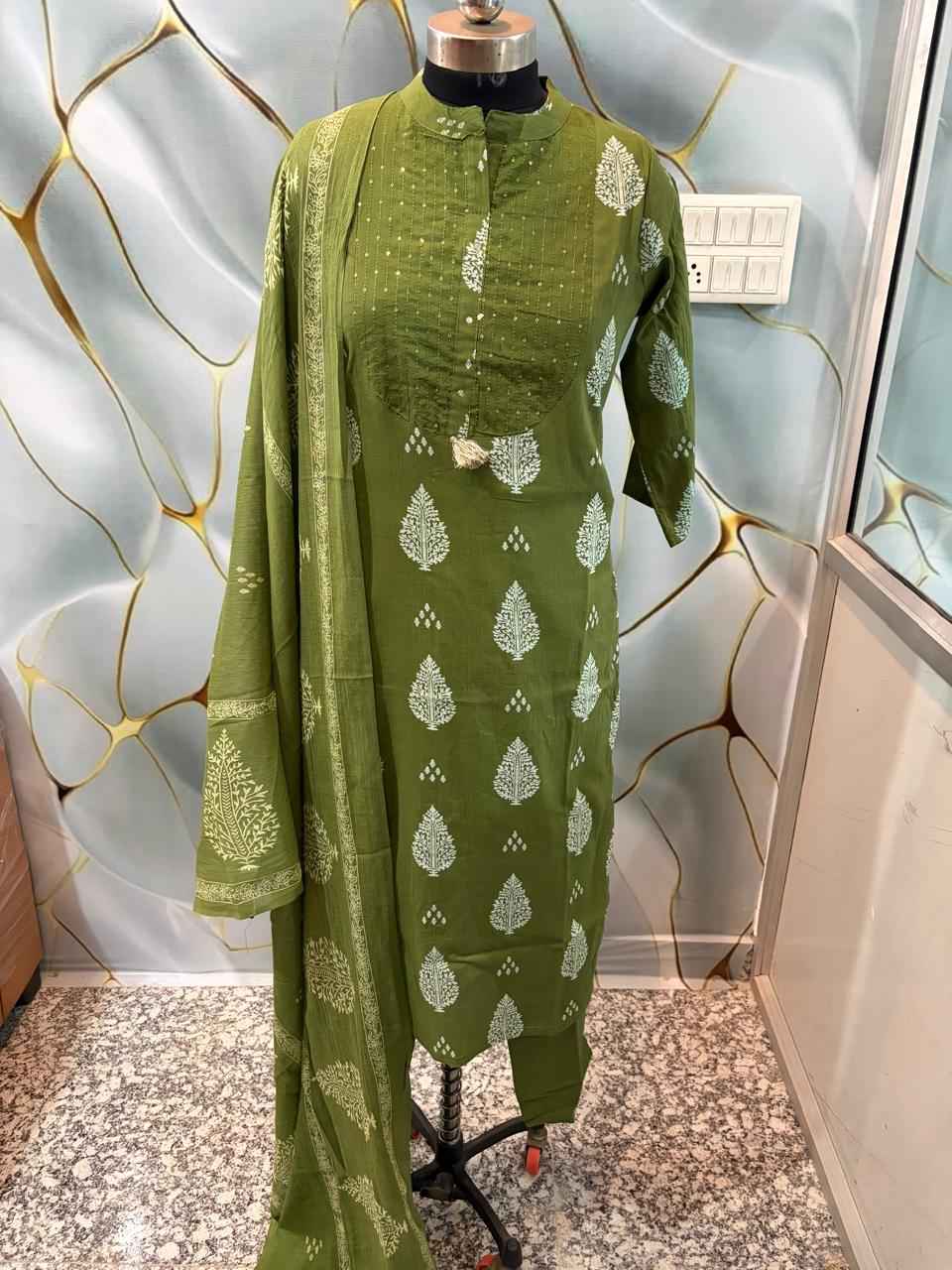 Cotton Discharge Print Suit Set