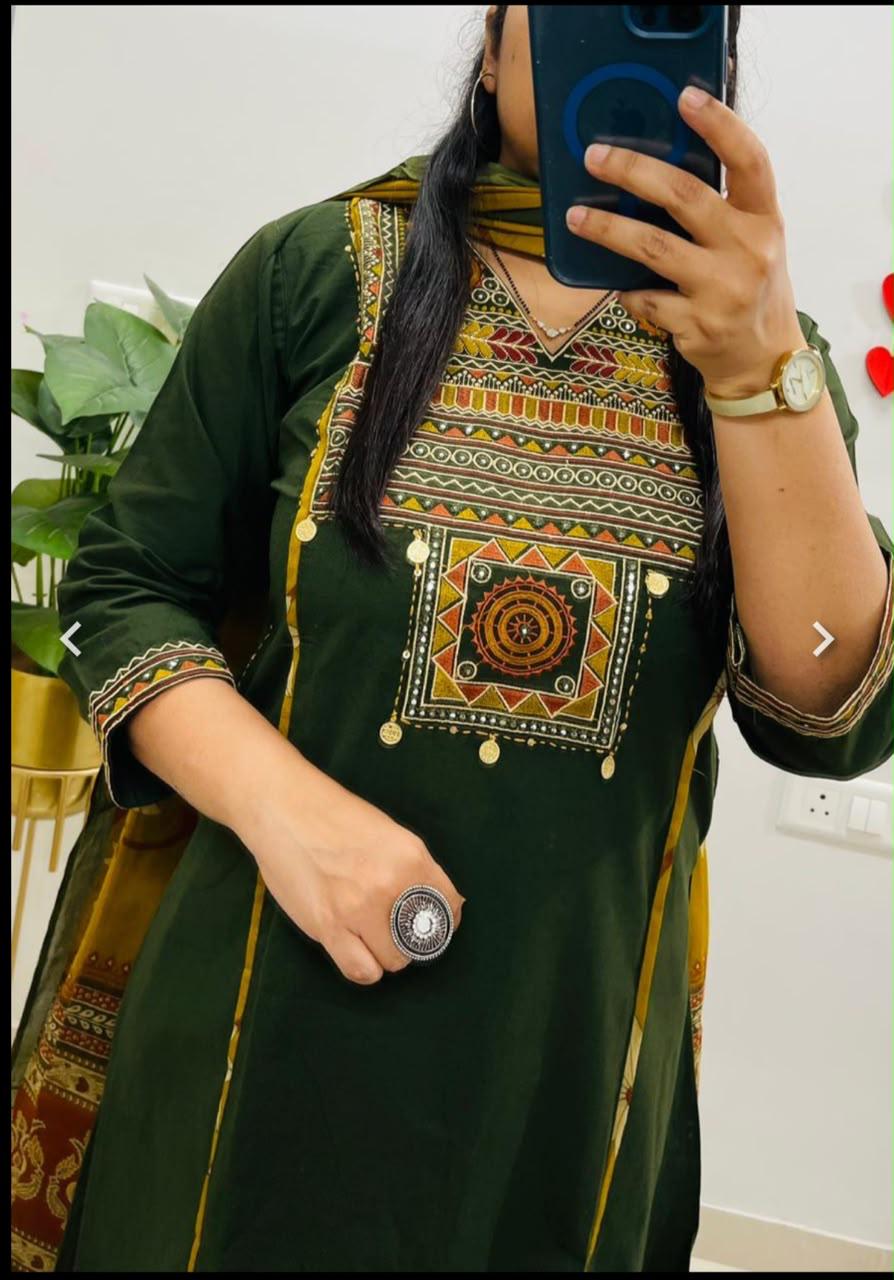 Side perspective presentation of the fully stitched green casual ethnic tunic highlighting the clean tailored side seams and straight fit outline.