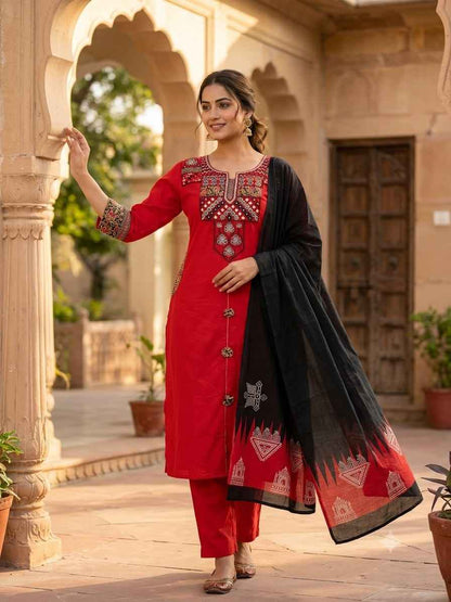 Pure Cotton Pocket Embroidery Suit Set