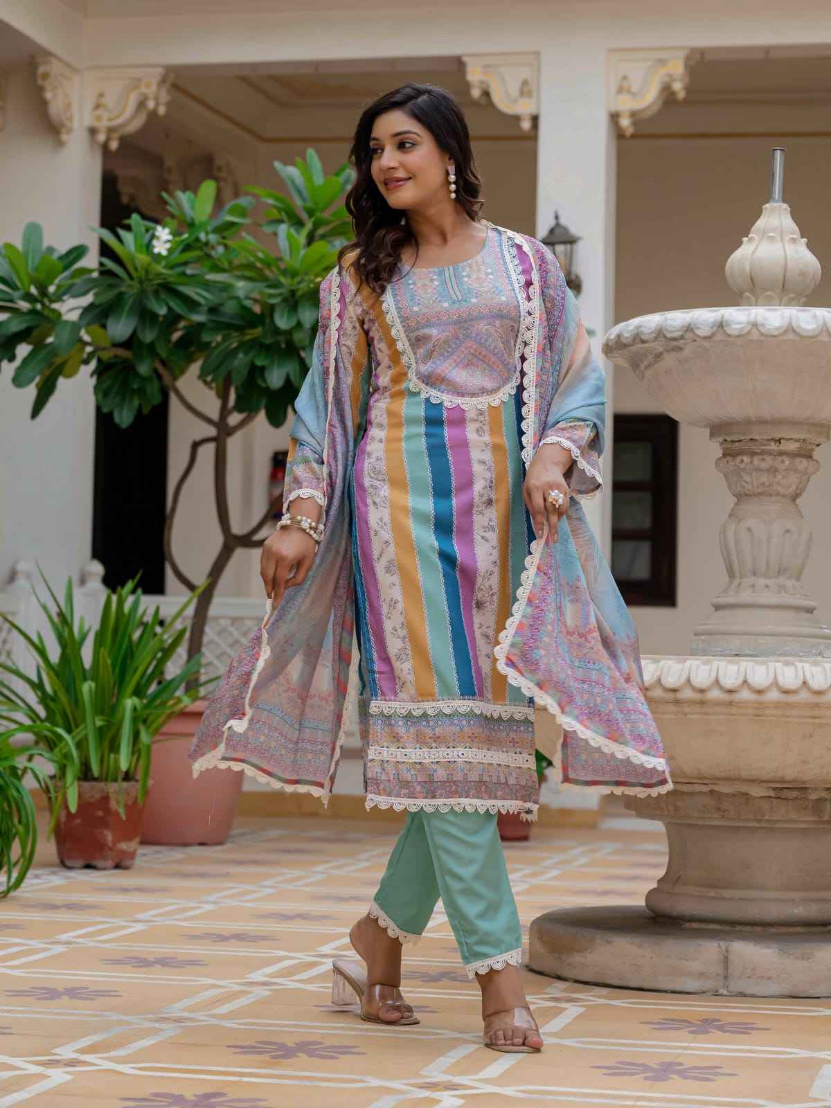 Printed Kurta Pant Dupatta Set