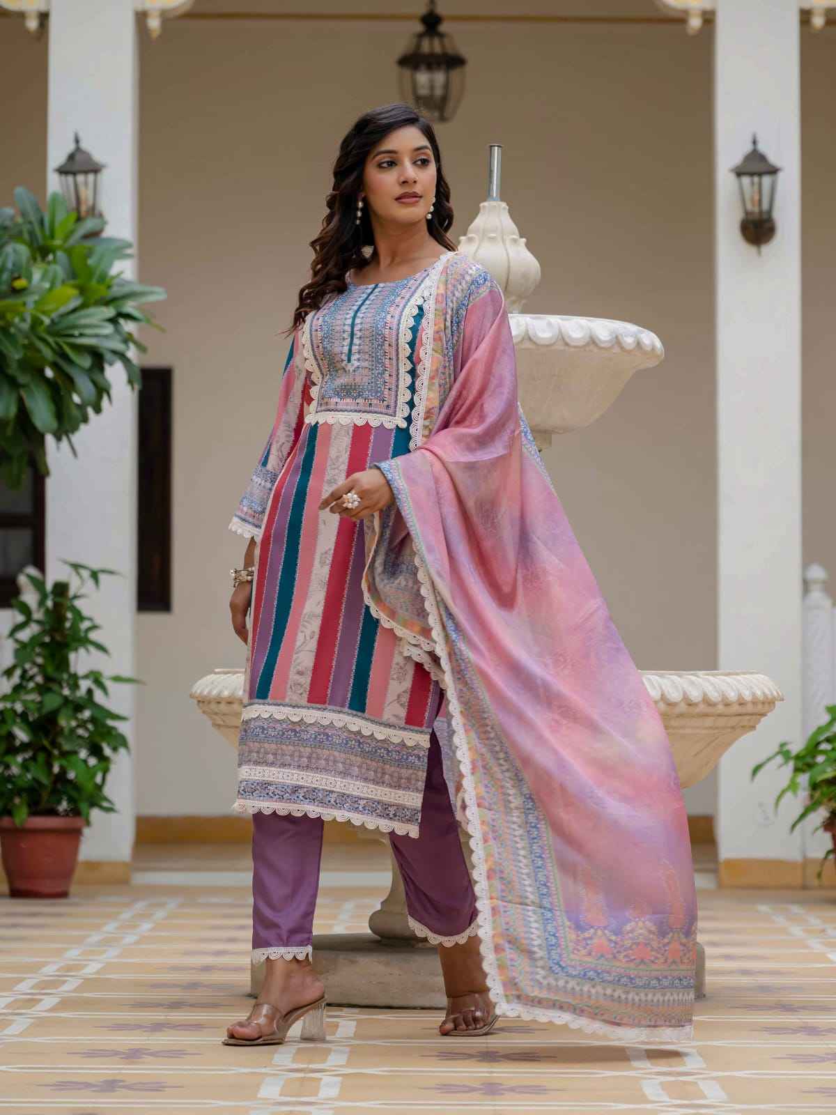 Printed Kurta Pant Dupatta Set