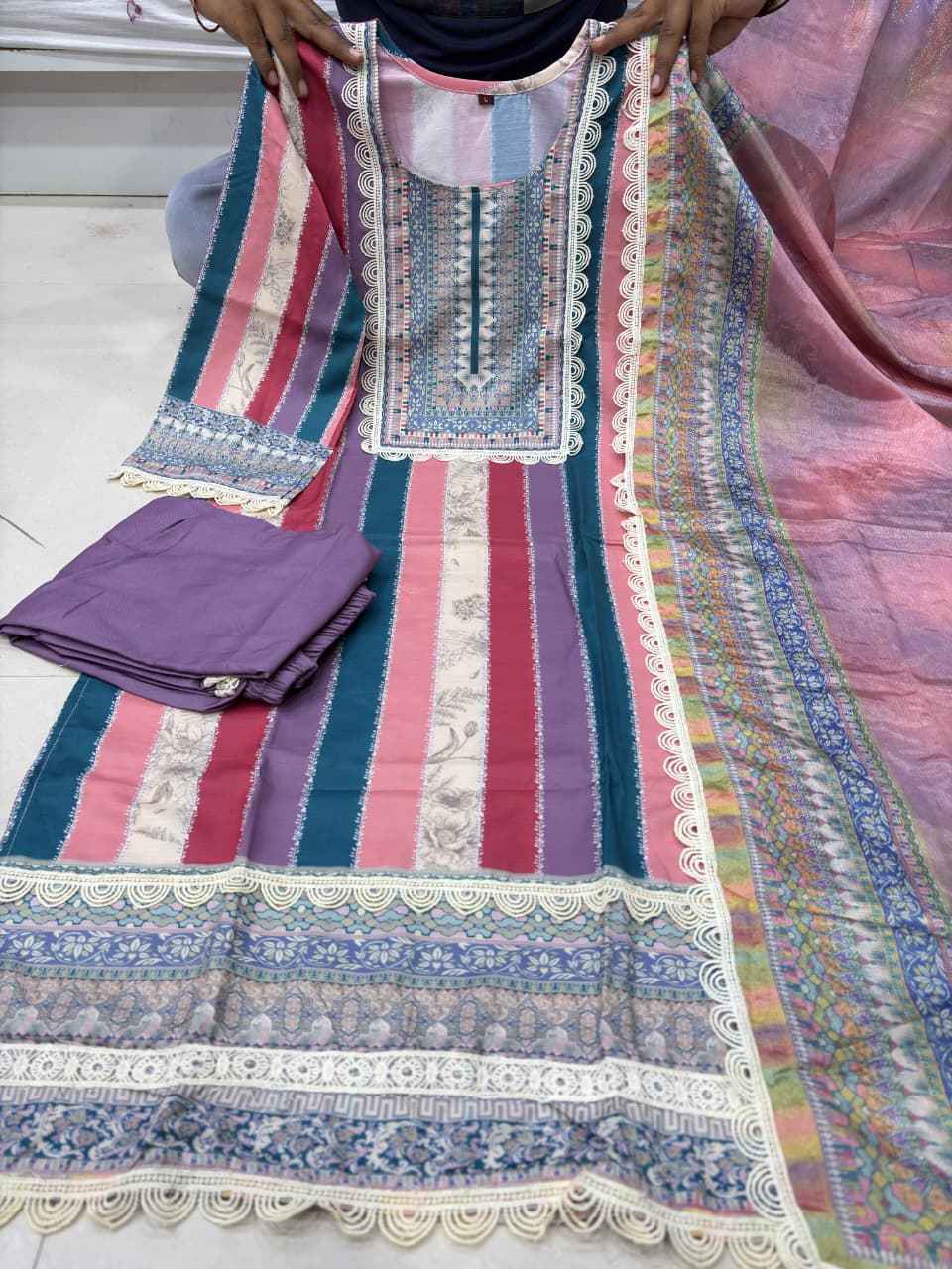 Printed Kurta Pant Dupatta Set
