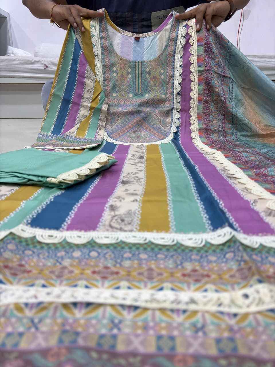 Printed Kurta Pant Dupatta Set