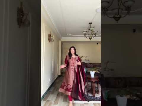 Maroon pure Banarasi suit set with jacquard weaving zari dupatta and bracelet festive ethnic outfit video view - WishTown Fashion Club